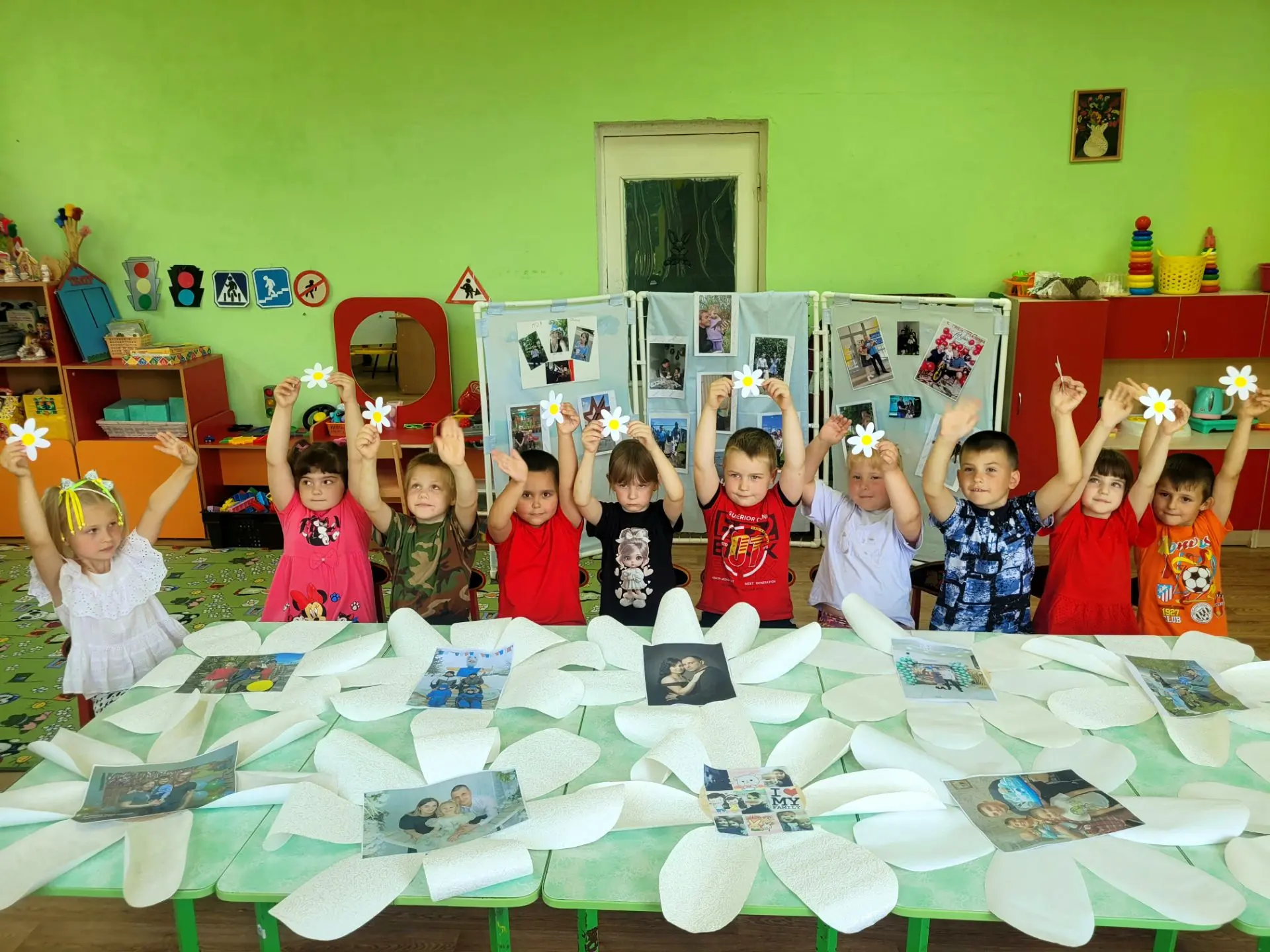 👨‍👩‍👧‍👦 Семья - это главное!
С прекрасным праздником, Днём семьи, любви и верности, поздравляем 