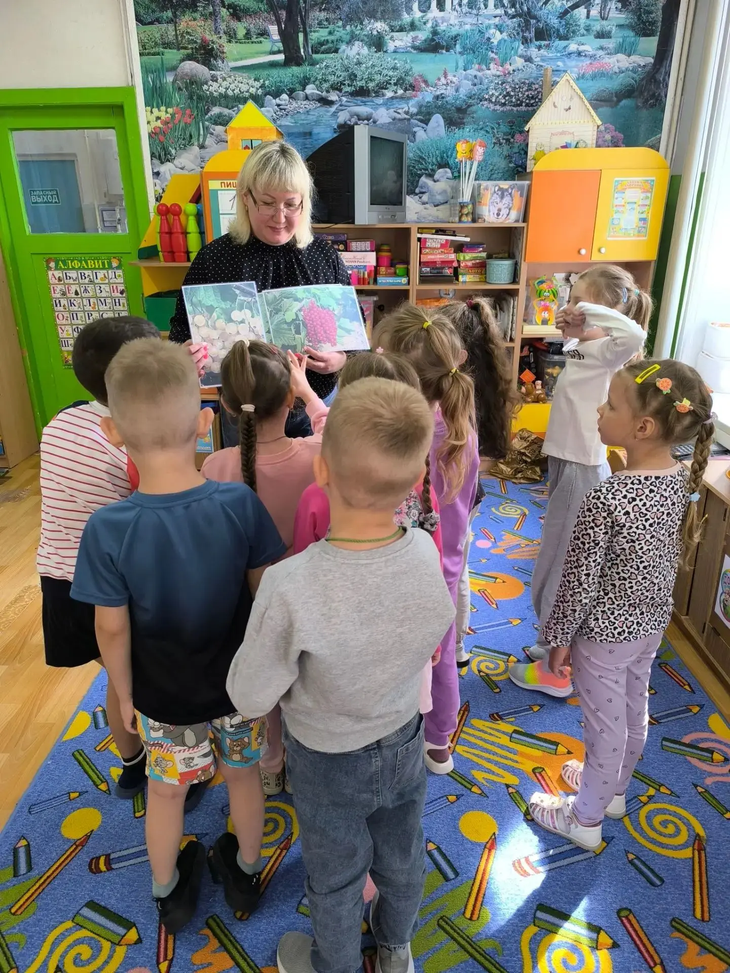 КАК "СОЛНЫШКИ" ВАРИЛИ КОМПОТ
🍇🍇🍇🍇🍇🍇🍇🍇🍇🍇🍇🍇
Сегодня в подготовительной группе "Солнышко"🌞