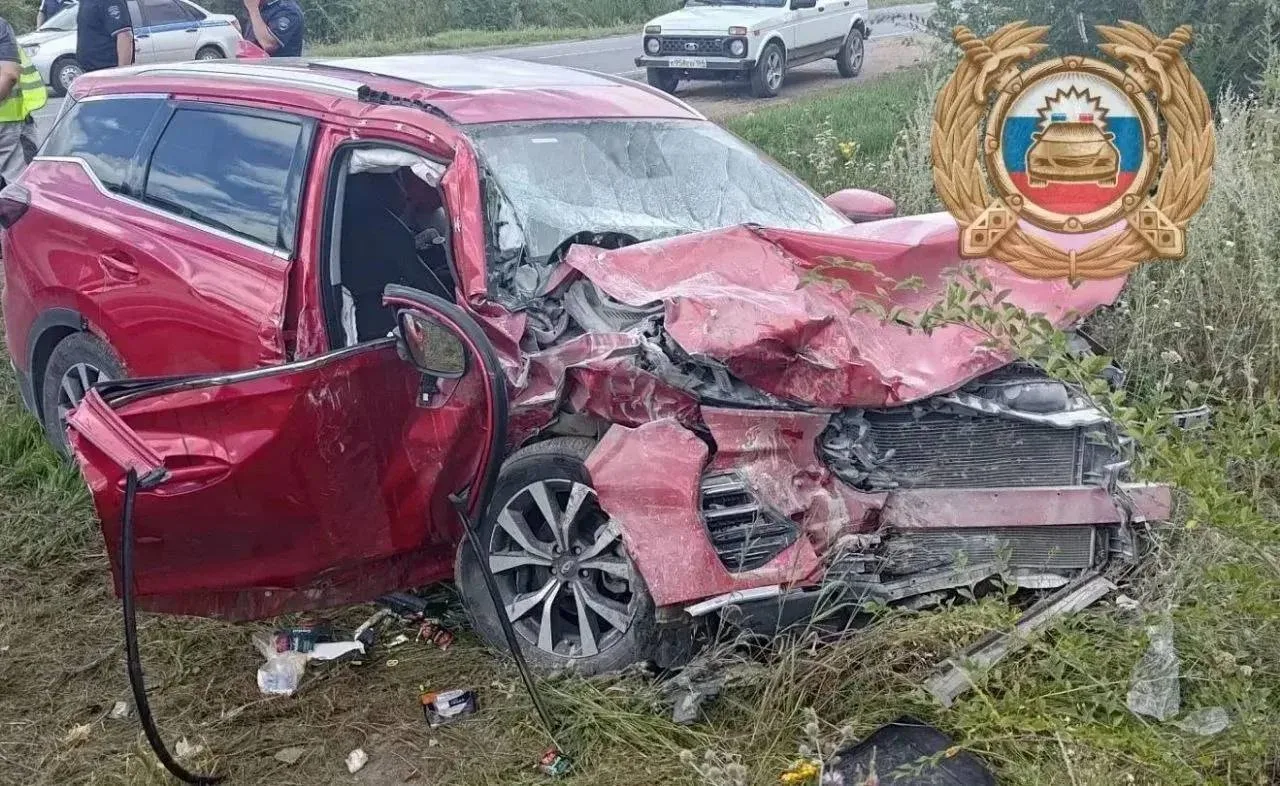 Сегодня в Ивантеевском районе Саратовской области произошло серьёзное ДТП с пострадавшими, среди кот