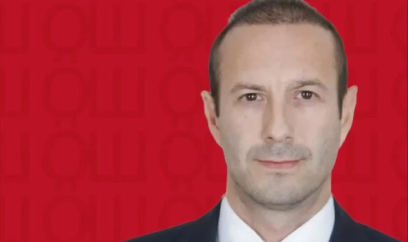 «Заместитель Гладкова лишился должности за утрату доверия»., — заголовок РБК  Зайнуллин работал на р