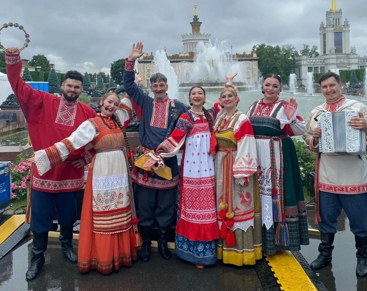 Ансамбль «Солнцеворот» Вологодской филармонии представил регион на крупном туристическом форуме в Мо