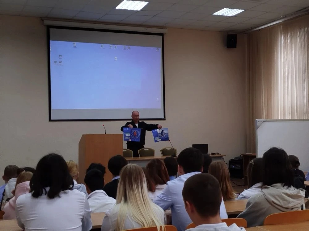 Ожерельевский железнодорожный колледж - филиал ПГУПС посетил начальник Каширской  Госав...