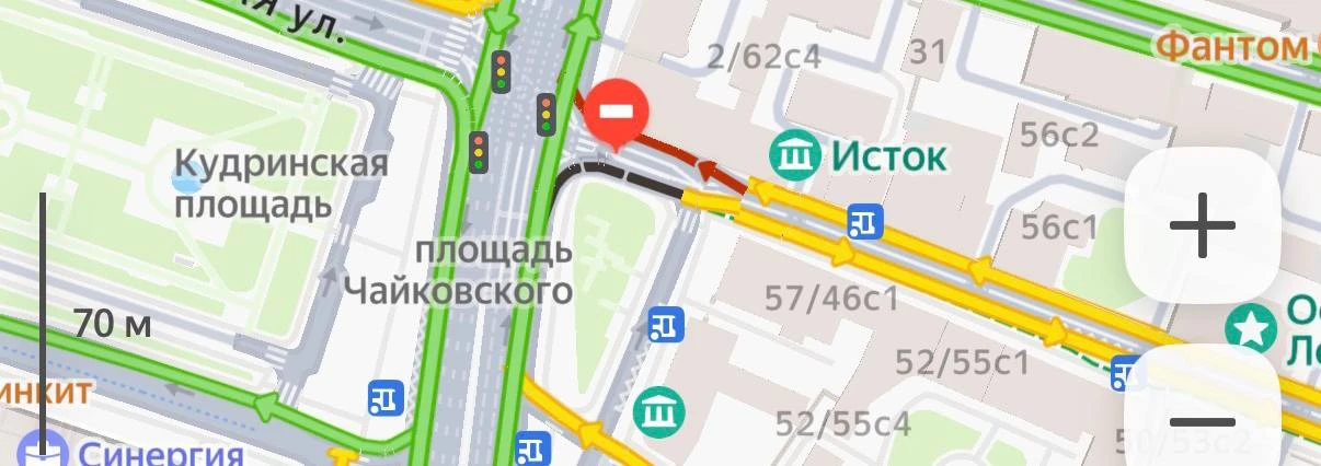 Рядом с Садовым кольцом районе Большой Никитинской улицы пожар