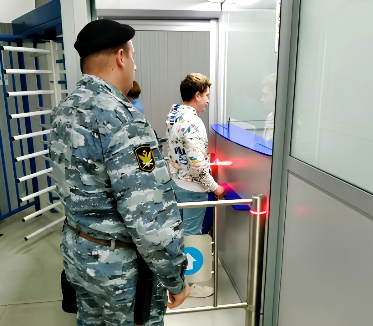 30 иностранных граждан выдворены из региона и страны
