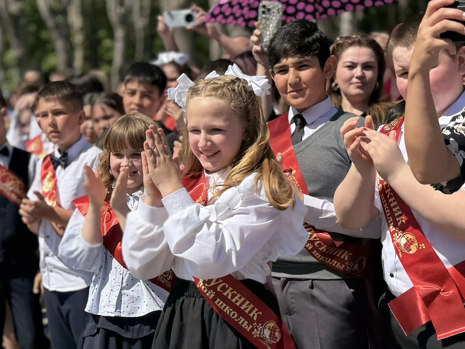 🎉 Выпускной четвероклассников: крылья взмахнули — пора в путь! 🎉