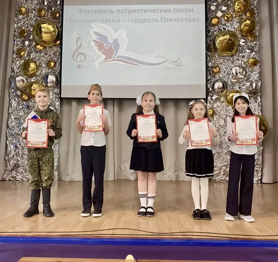 🎵26 февраля в нашей школе прошел замечательный праздник — фестиваль солдатской песни, в котором прин