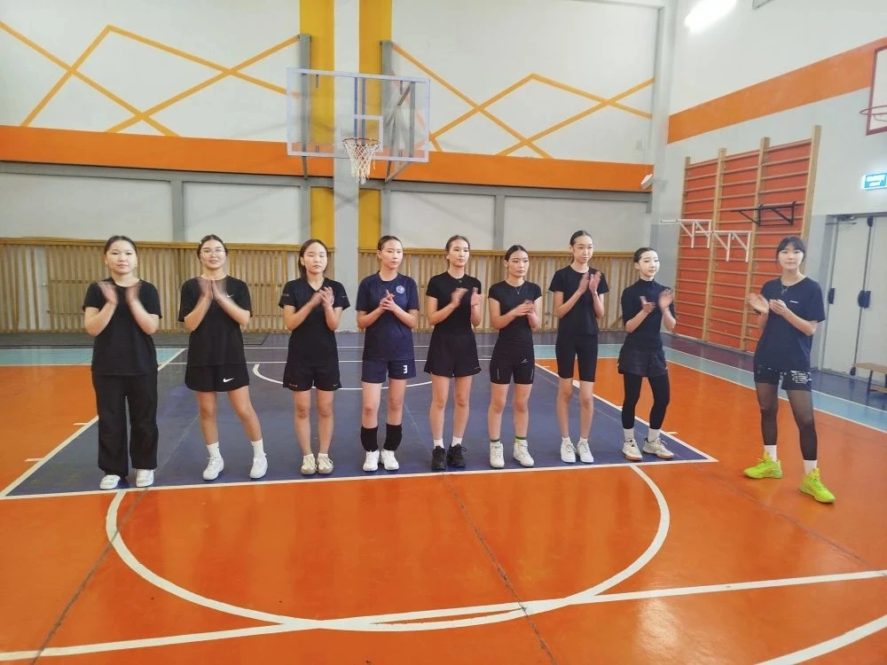 🏀 Наши девушки — в тройке лидеров! 🟢С 18 по 26 апреля в Якутске прошло первенство города по баскетбо