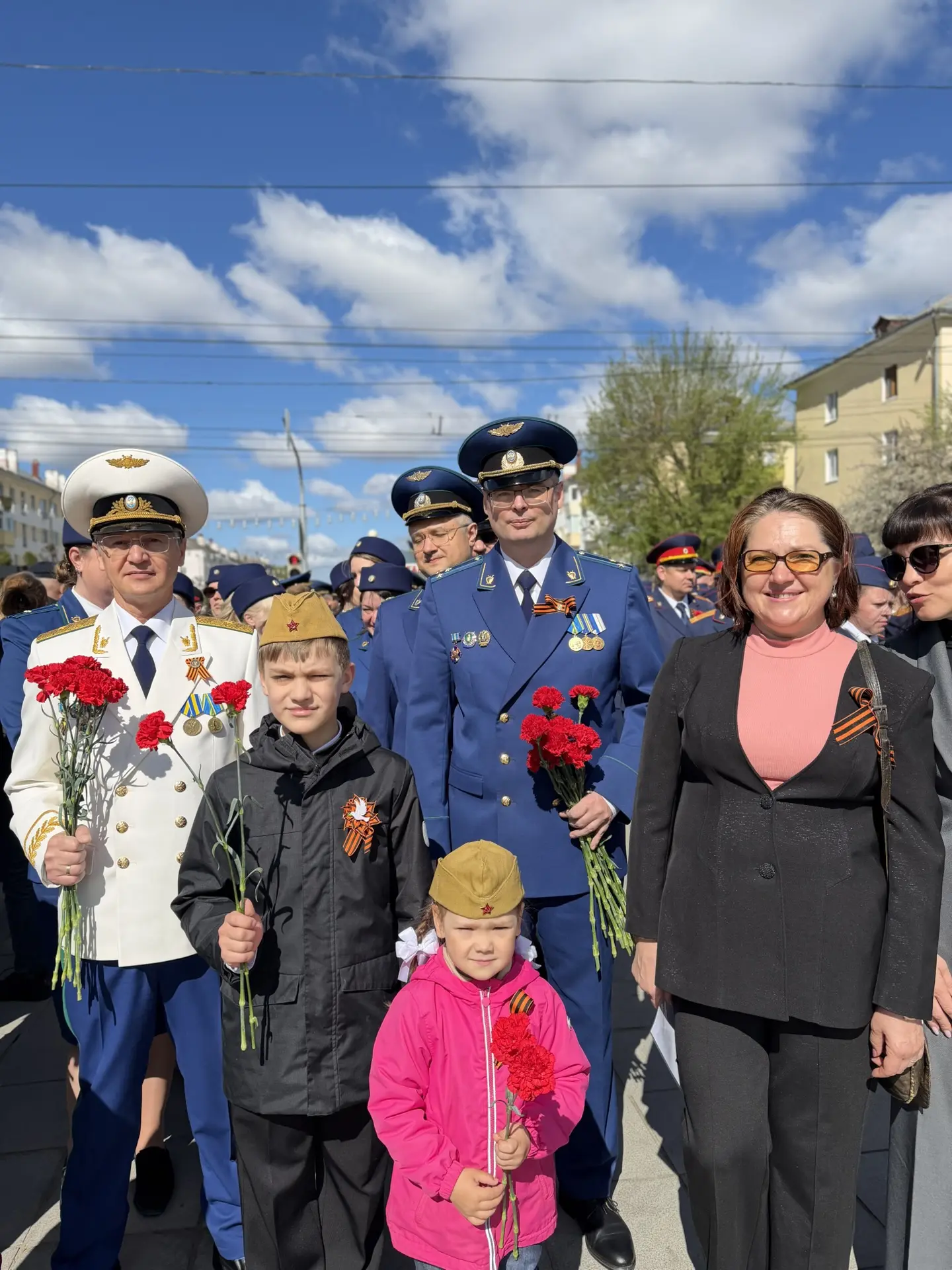 🇷🇺9 Мая – праздник, который объединяет поколения и наполняет наши сердца гордостью!  Сегодня мы покл