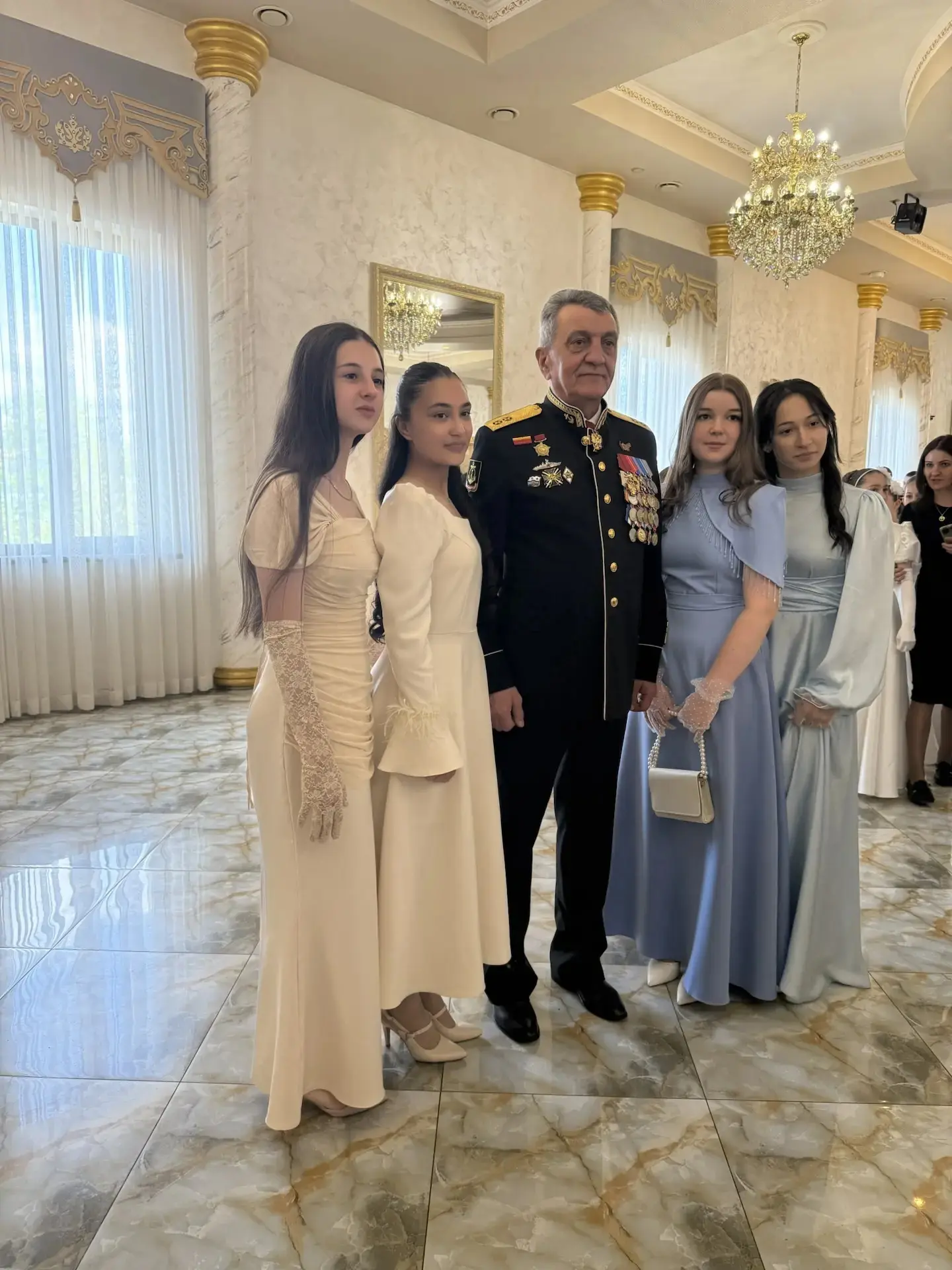 Третий раз — и снова завораживает! Кадеты Следственного комитета РФ на Межрегиональном кадетском бал