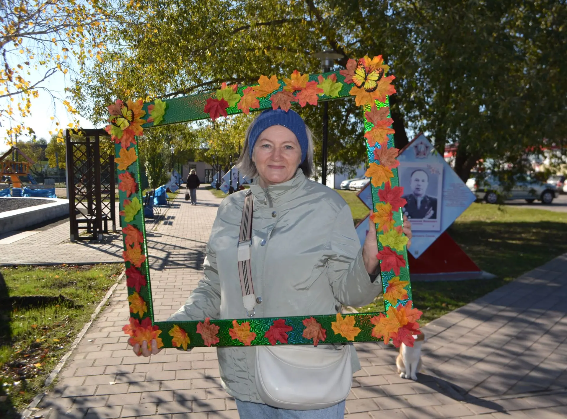 🍂Сегодня первый октябрьский день выдался на редкость ясным, солнечным и тихим. Деревья...