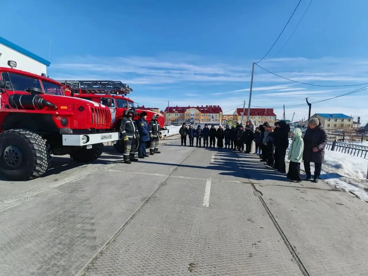 В селе Катравож прошёл увлекательный показ пожарной техники и пожарно-технического вооружения. Мероп