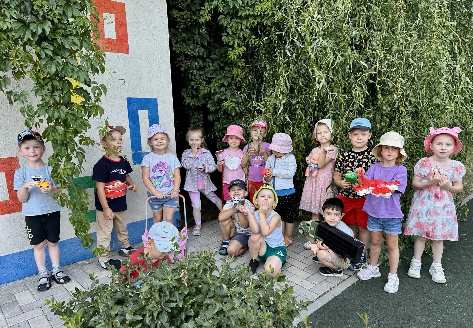 Вот и подошло к концу наше тёплое лето. ☀️Кажется, совсем недавно мы радовались первым ...