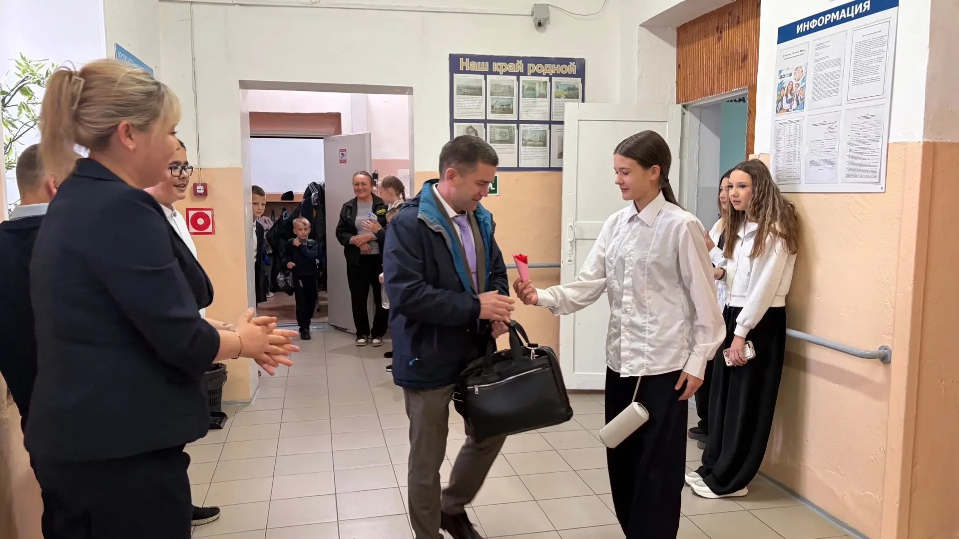 🎉 День учителя в нашей школе: тепло, творчество и благодарность!