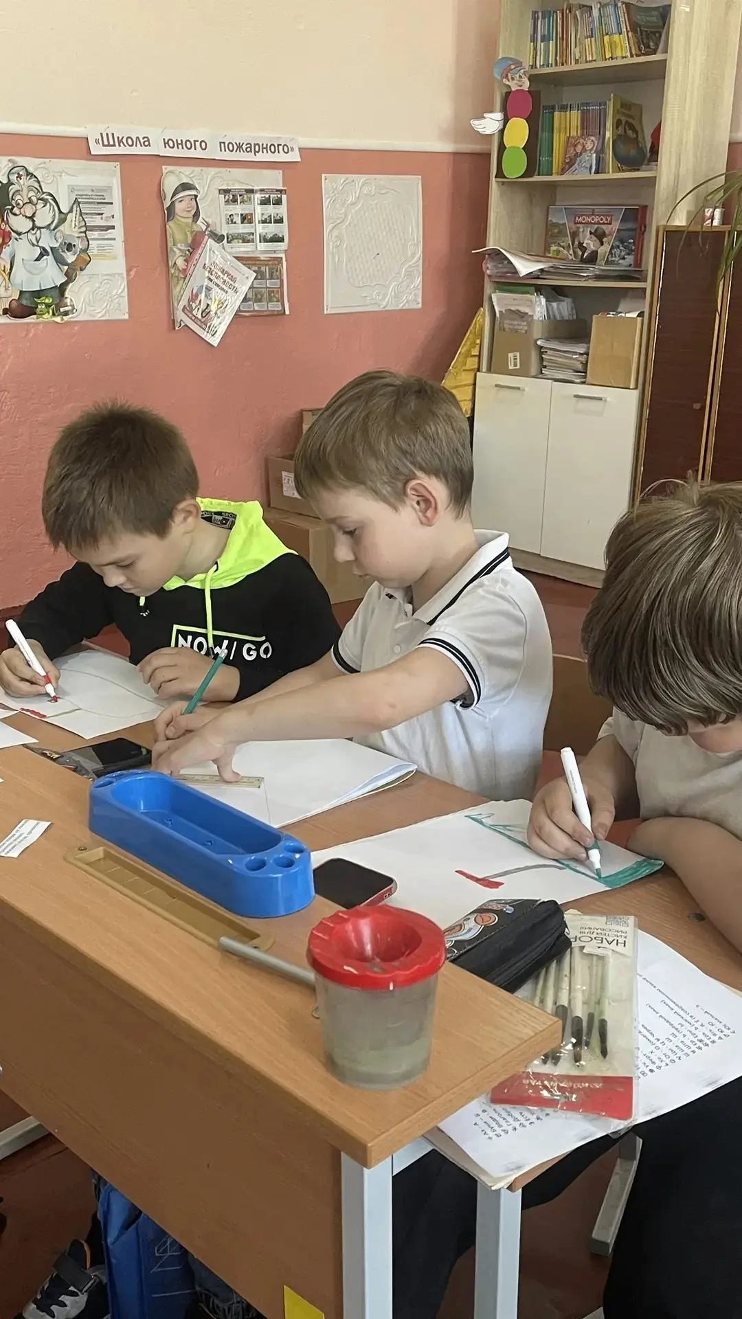 В ГБОУ "СШ №18 г.о. Харцызск" для участников юнармейского отряда «Патриот» прошёл День ...