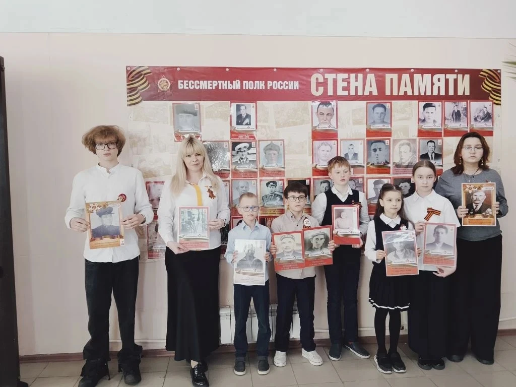 🇷🇺В преддверии 81-й годовщины Великой Победы в нашей гимназии прошла акция «Портреты Победы» в рамка