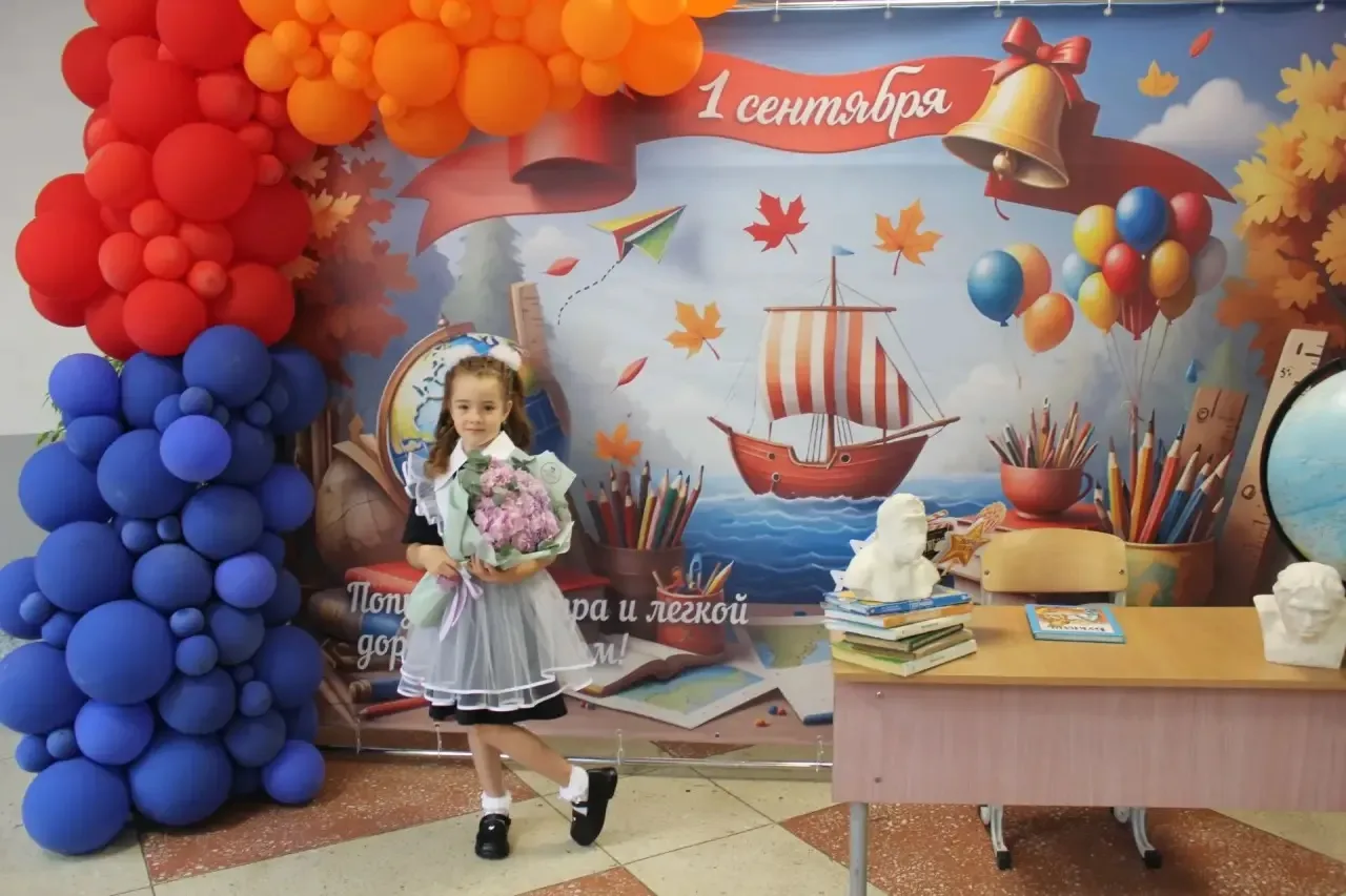 Милую Аришу знаем с пеленок 🥰