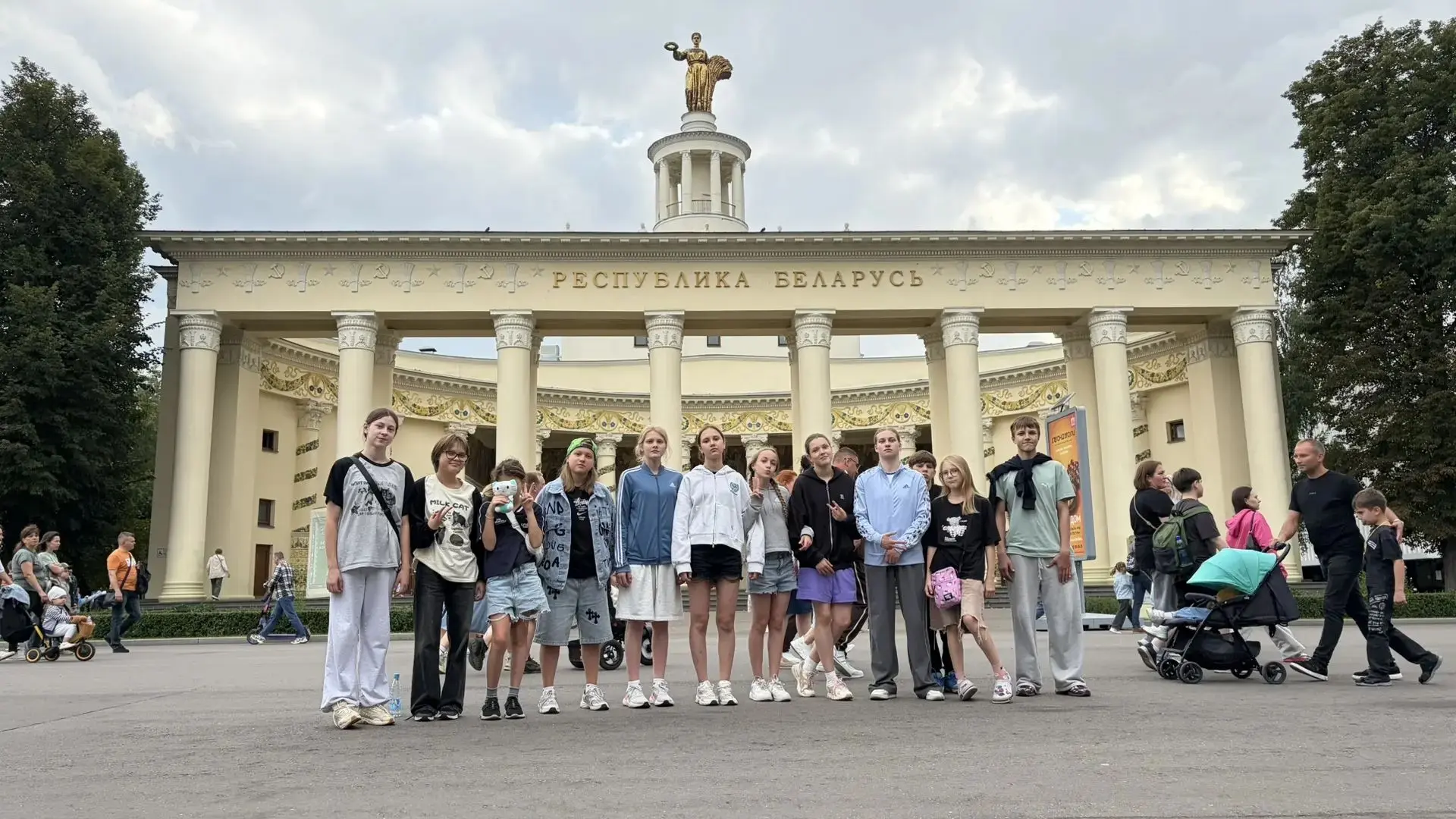 🐬 Новый опыт и яркие победы: пловцы КОГАУ ДО "СШОР "Быстрица" покоряют Минск! 🇧🇾🏊‍♂️