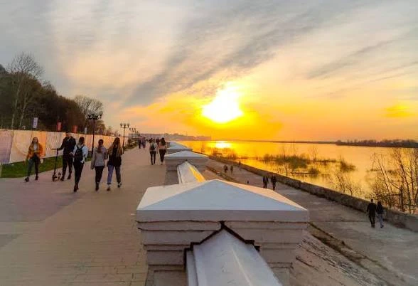 ☀️ Доброе утро, Нижний! 20 июня

Суббота, первый выходной. Погода радует: к обеду воздух прогреется 
