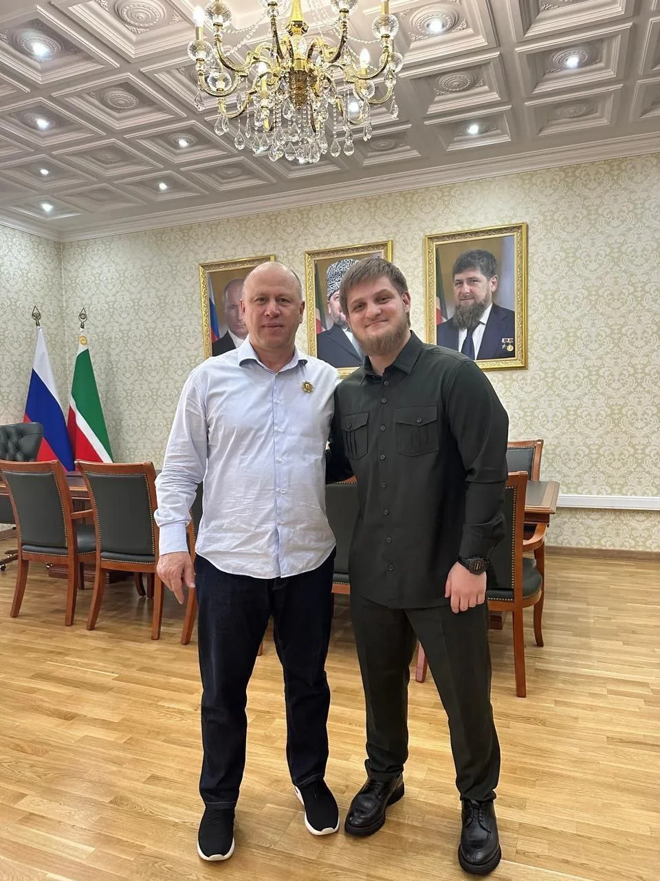 Владимир Путин подписал указ о награждении Ахмата Кадырова орденом За заслуги перед Оте...