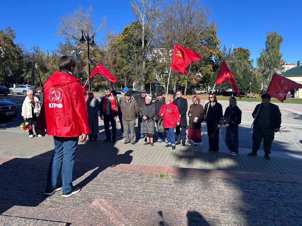 КПРФ в Пензе провела акцию в память о событиях «Чёрного октября» 1993 года