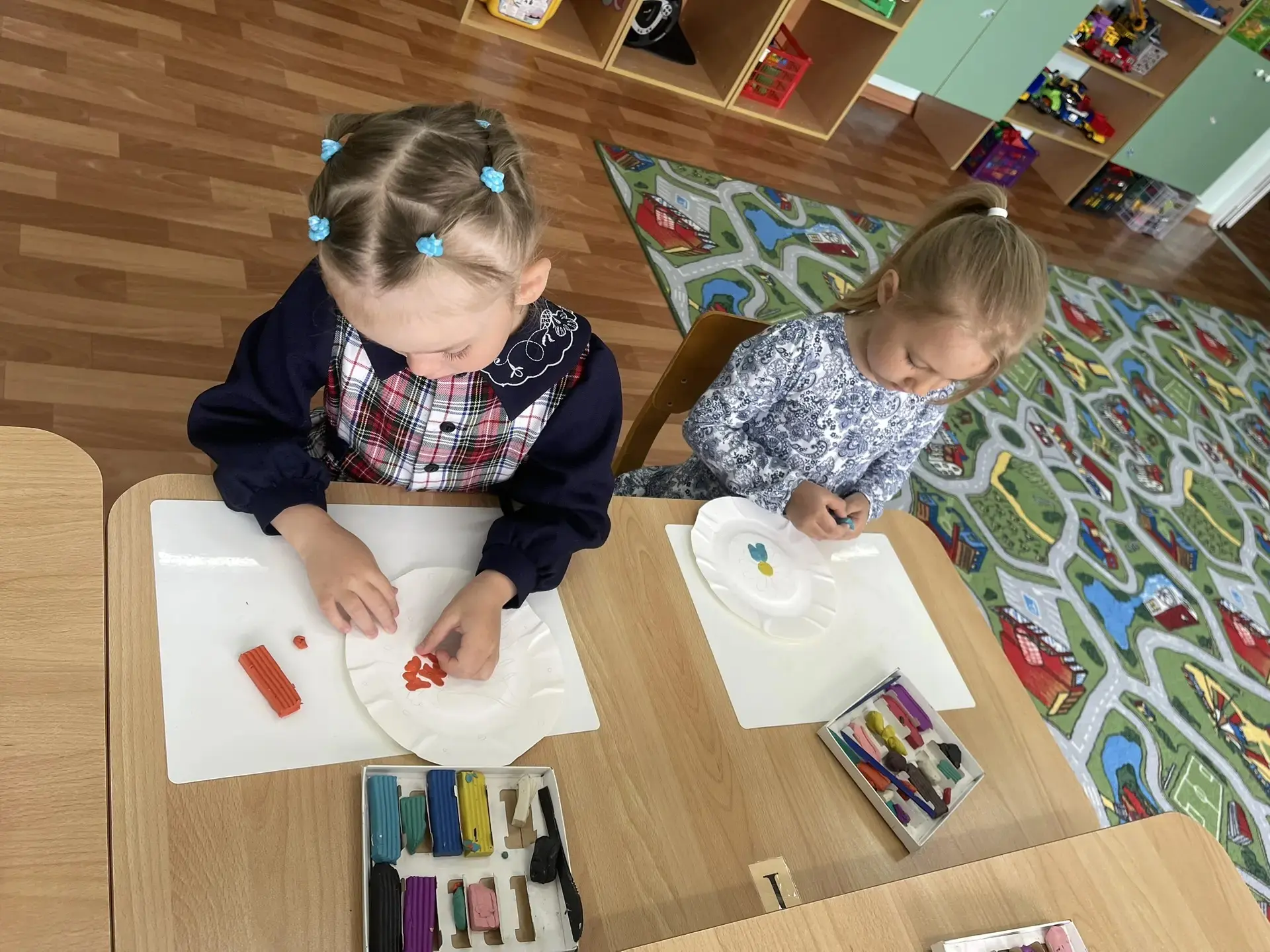 🌞Лето на тарелке: творчество из пластилина

🧑‍🎨В дошкольном отделении прошло увлекательное заняти
