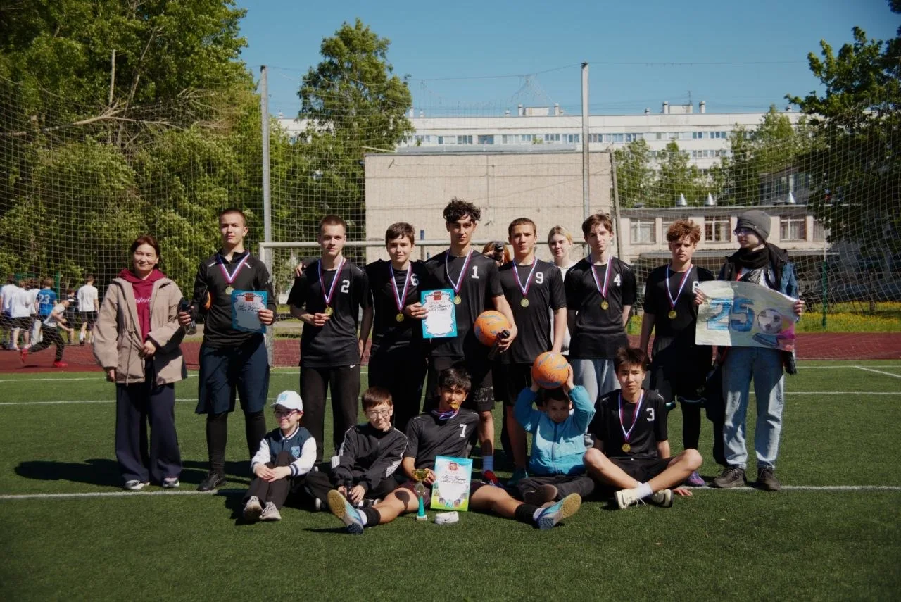 🏆 Победа в турнире «Мяч двора»! 🏆

С гордостью сообщаем, что команда нашей школы стала победителем