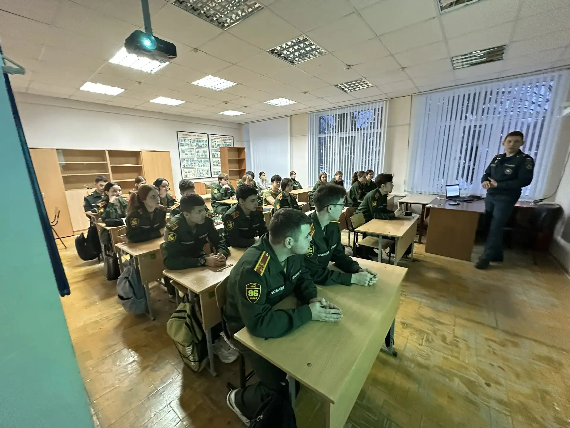 📢 Сегодня в лицее прошли профориентационные беседы. Беседы провел начальник 2 пожарно-спасательной ч