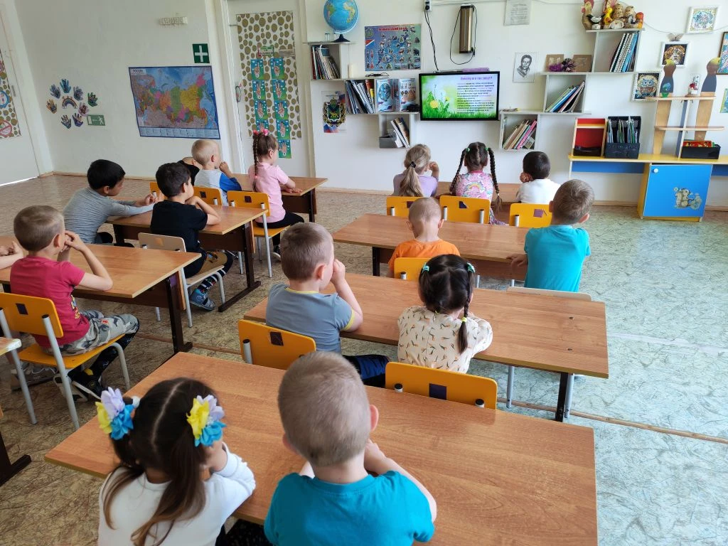 🌼 В нашем саду в группах «Любознайки» и «Непоседы» прошёл День одуванчика!