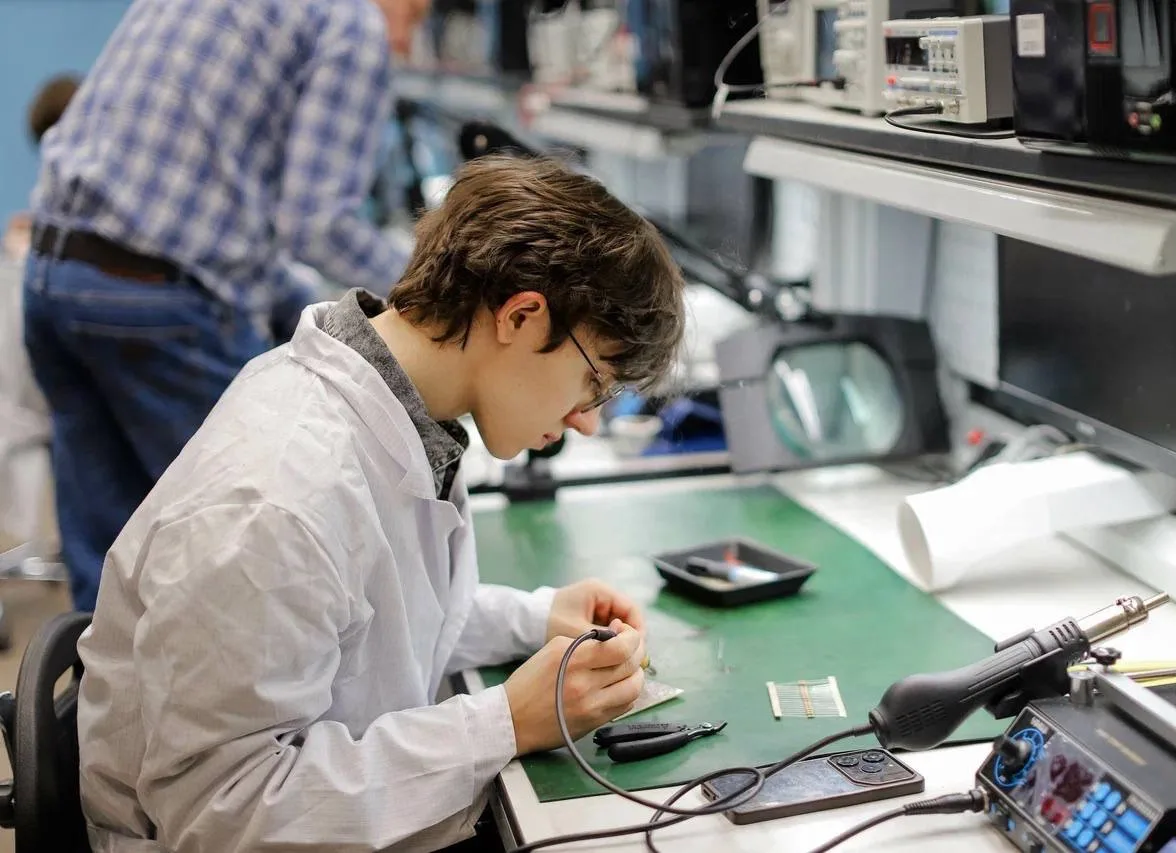 ▶️ Профессиональные пробы «Inside Electronics: собери своё устройство»!  ▪️ В рамках проекта «Мастер