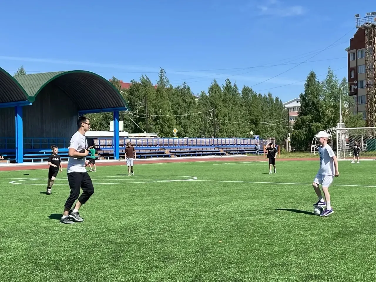 ❗️ФУТБОЛ В РАДОСТЬ❗️

⚽️Вне рамок строгого распорядка и запланированных мероприятий жизнь в детском 