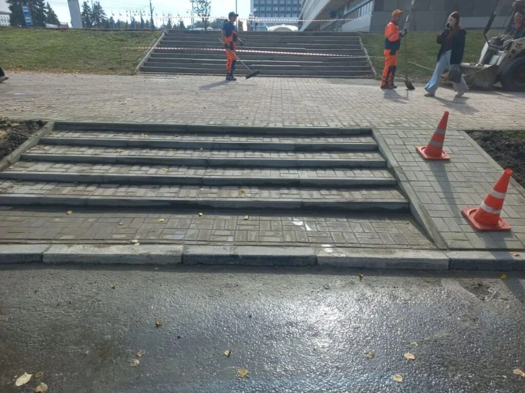 Пешеходный переход на пересечении бульвара Пластова и Спасской вернут ближе к памятнику