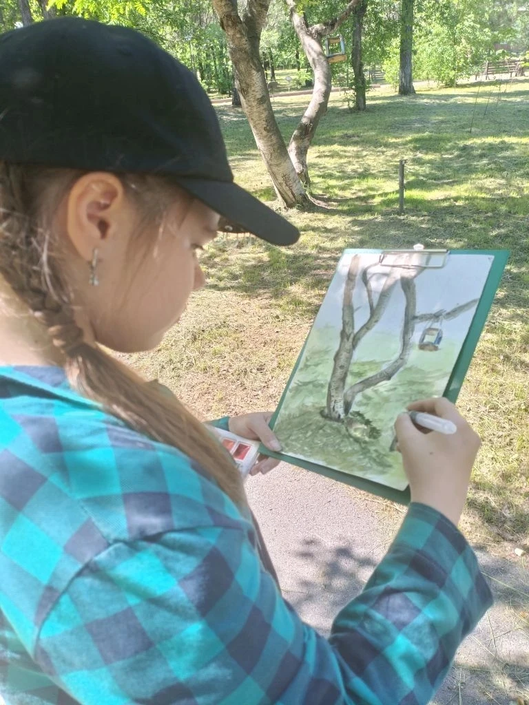 Обучающиеся отделения  живописи начали занятия на пленэрах 🎨

Творческие пленэры — важный этап обуч