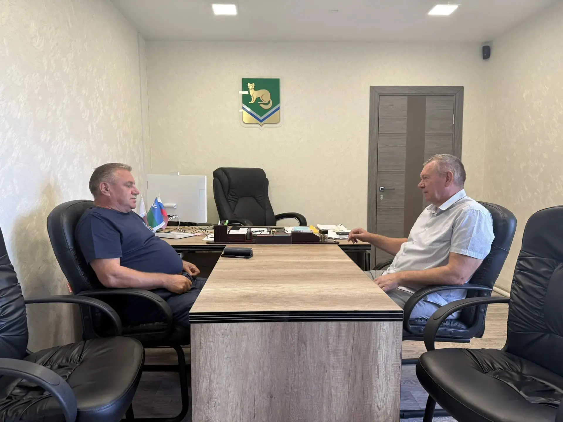 Сегодняшнее утро началось с рабочей встречи  с начальником пожарной части с. п. Унъюган филиала КУ Х