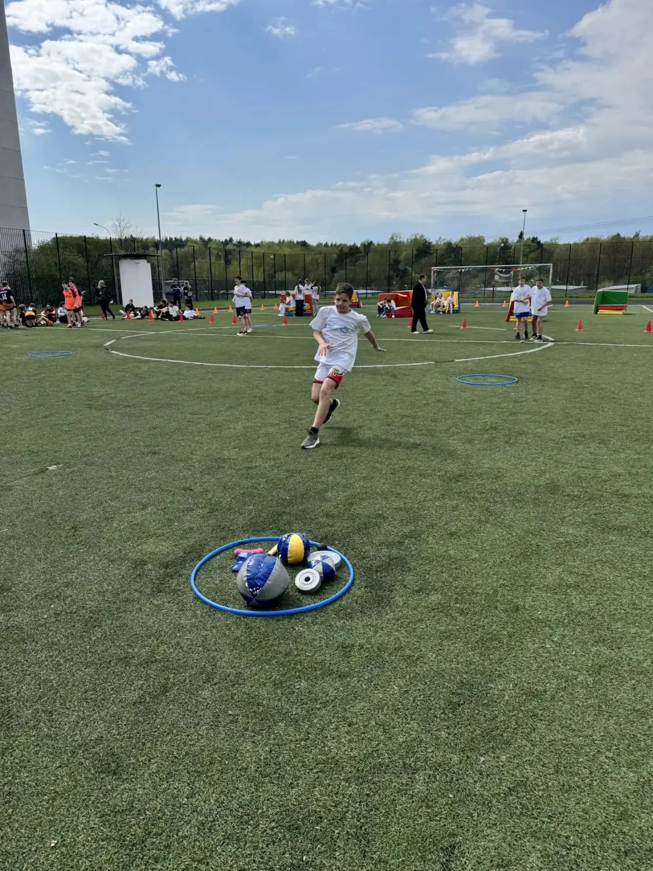 Эстафета Победы: дистанция памяти и силы 🇷🇺🏃‍♂️  🎖️ Наши ребята приняли участие в традиционной Эстаф