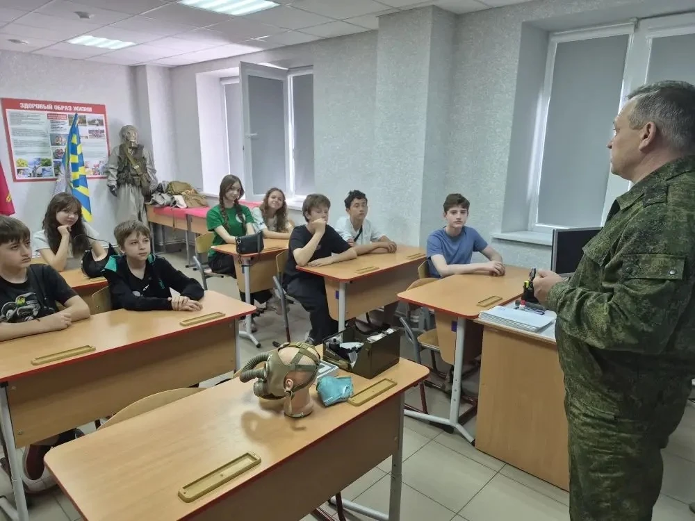 🇷🇺 Настоящее дело для настоящих героев! 💪  25 мая ученики 6 классов в рамках социального партнерства