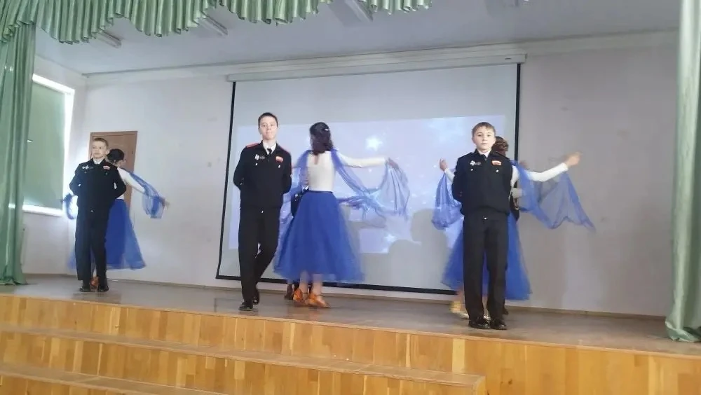 🎉🌸 Школьный концерт к 8 марта! 🌸🎉  Дорогие друзья!   6 марта в нашей школе прошел замечательный конц