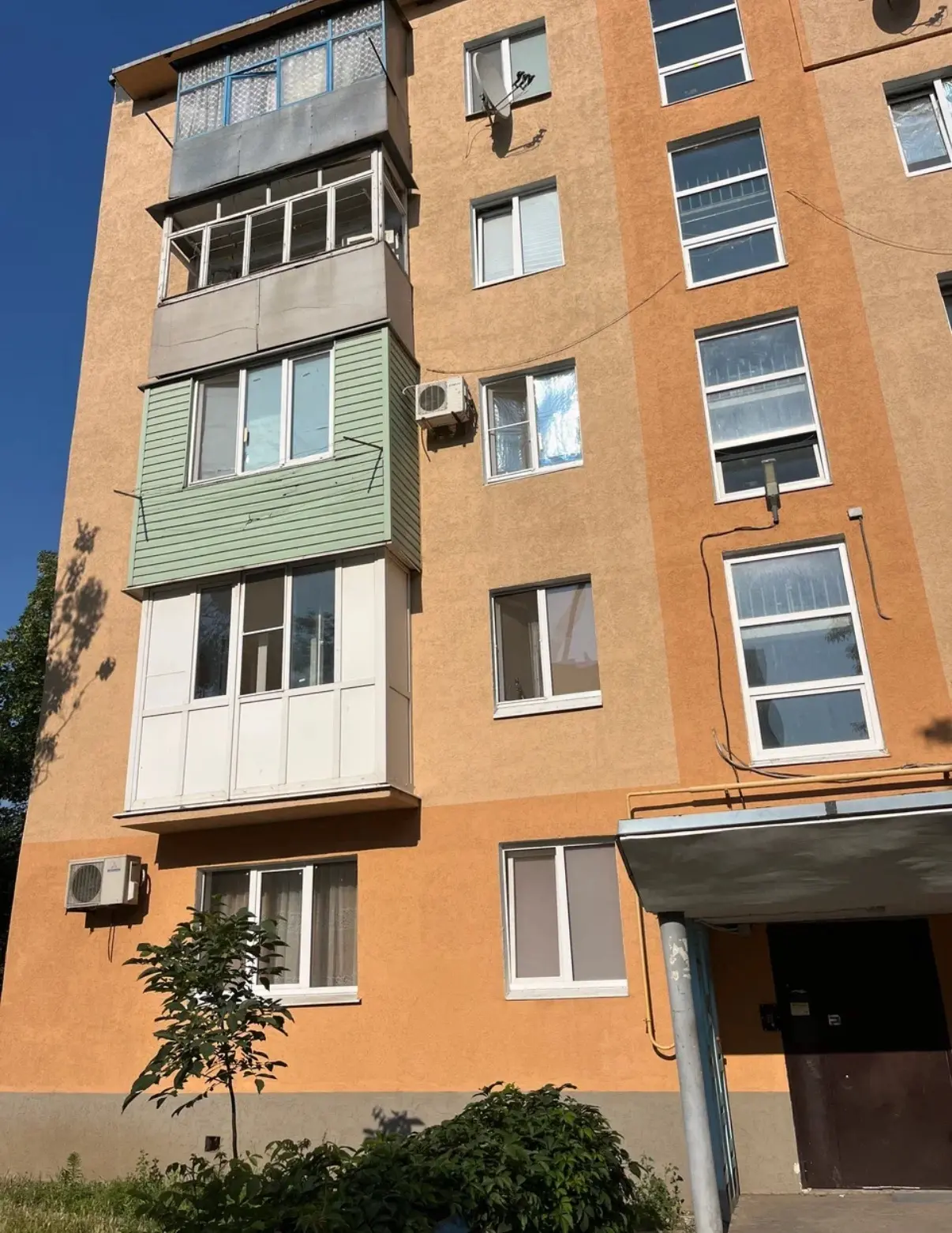 🏡 Продается уютная 3-комнатная квартира в Центральном районе Мариуполя!