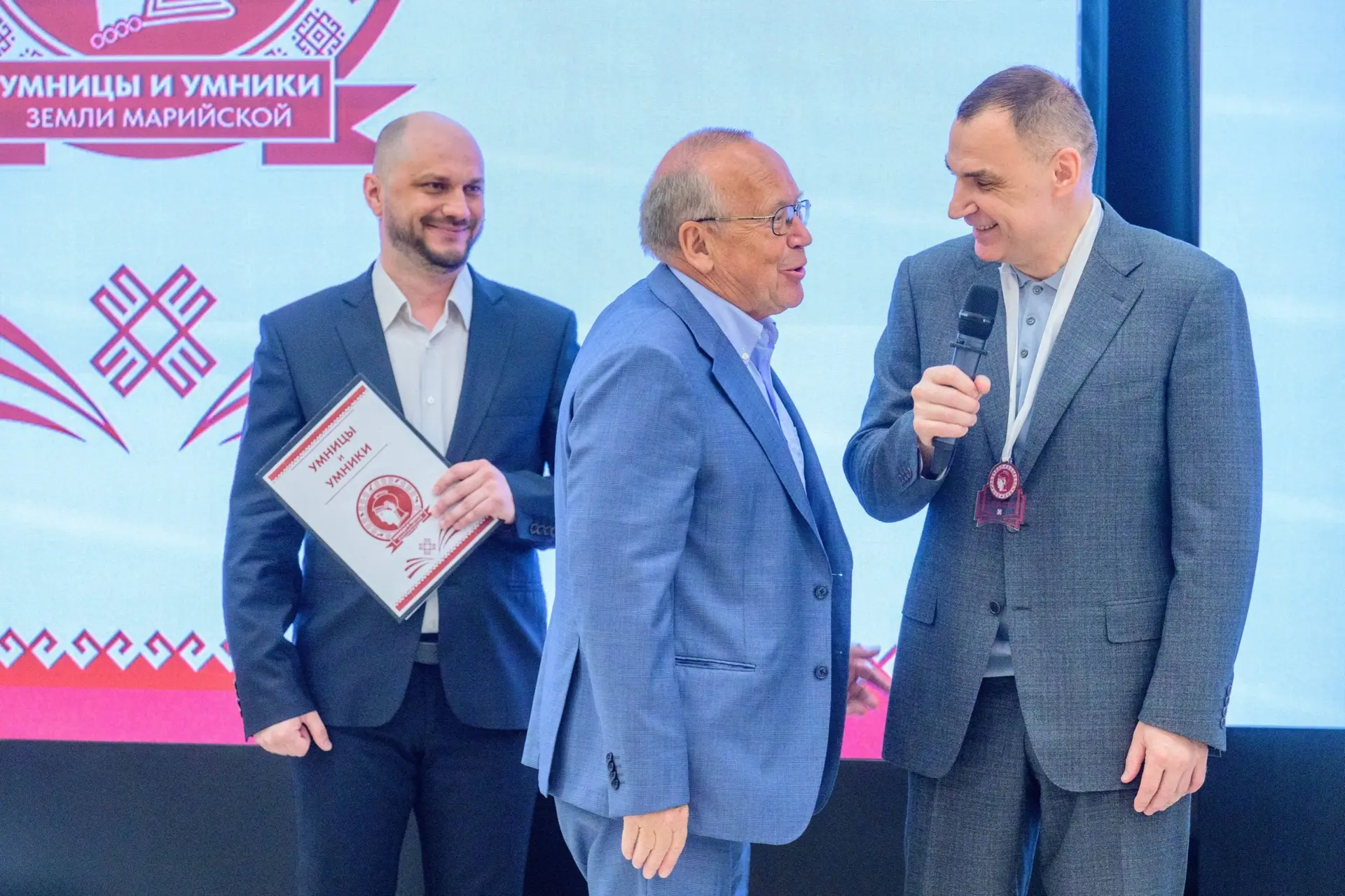 📚В нашей школе есть повод для гордости! Ученица Журавлёва Варвара стала участником легендарной интел