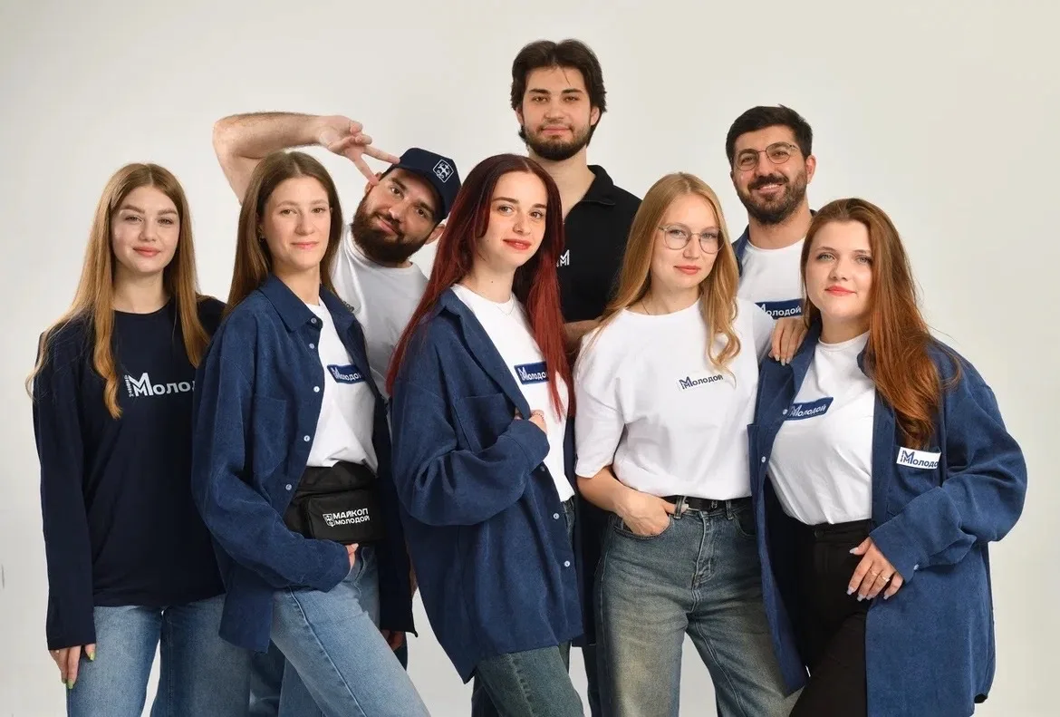 🎊С ДНЕМ МОЛОДЕЖИ!🎊

💡Молодость - это время открытий!

👉🏻Мы верим, что каждый из вас обладает ун