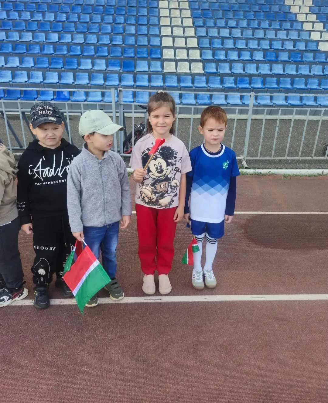 Сегодня воспитанники нашего детского сада Файзуллина Амелина и Валиахметов Раян награжд...
