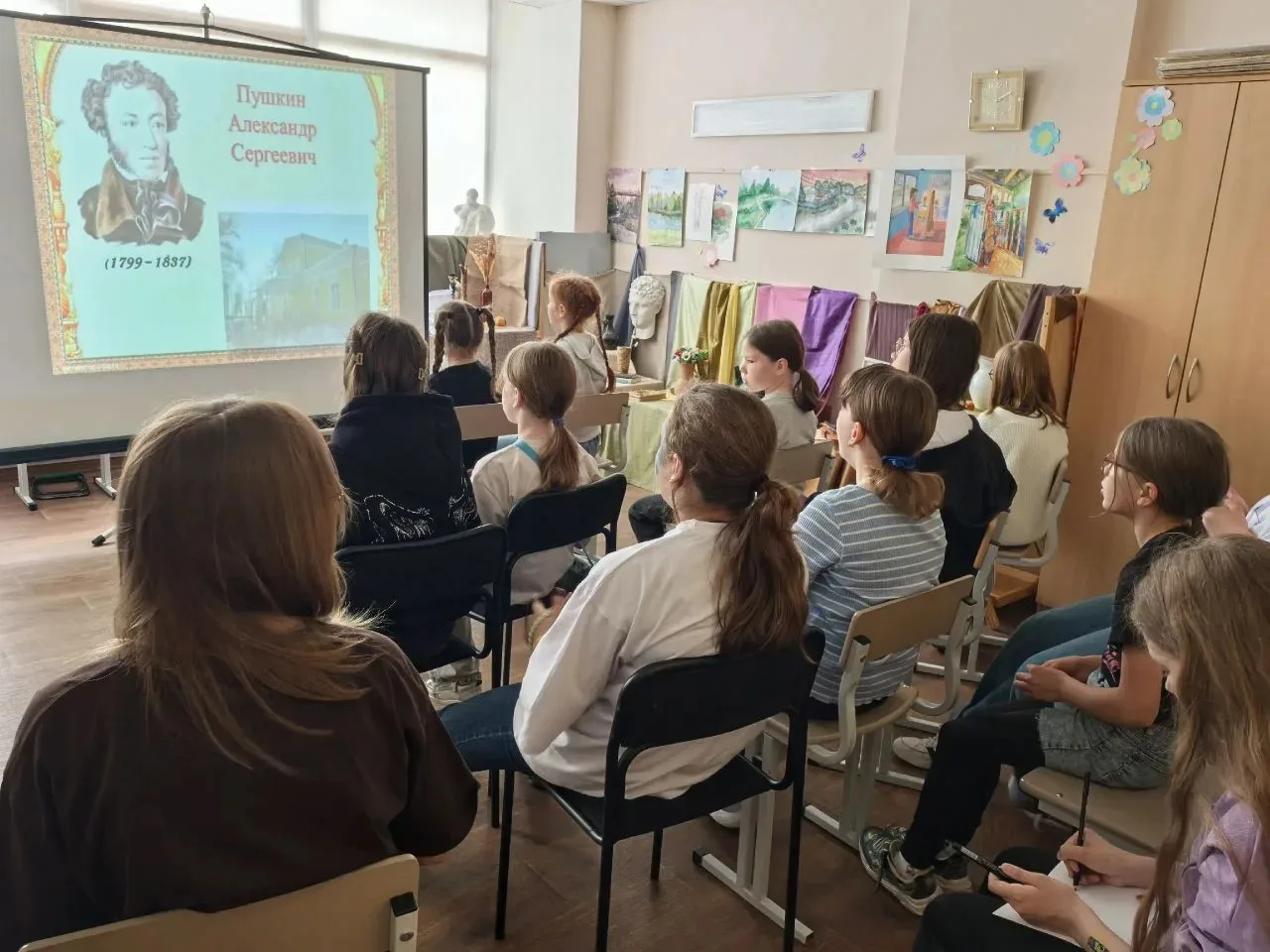 6 июня, в Пушкинский день и День русского языка, в лагере «Академия творчества» прошла ...