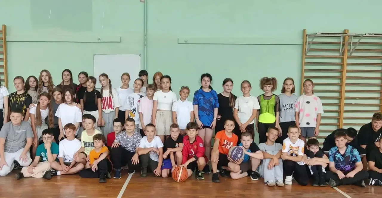 🎉 Для школьников МБОУ СОШ №12 День знаний не закончился на торжественной линейке. Во в...