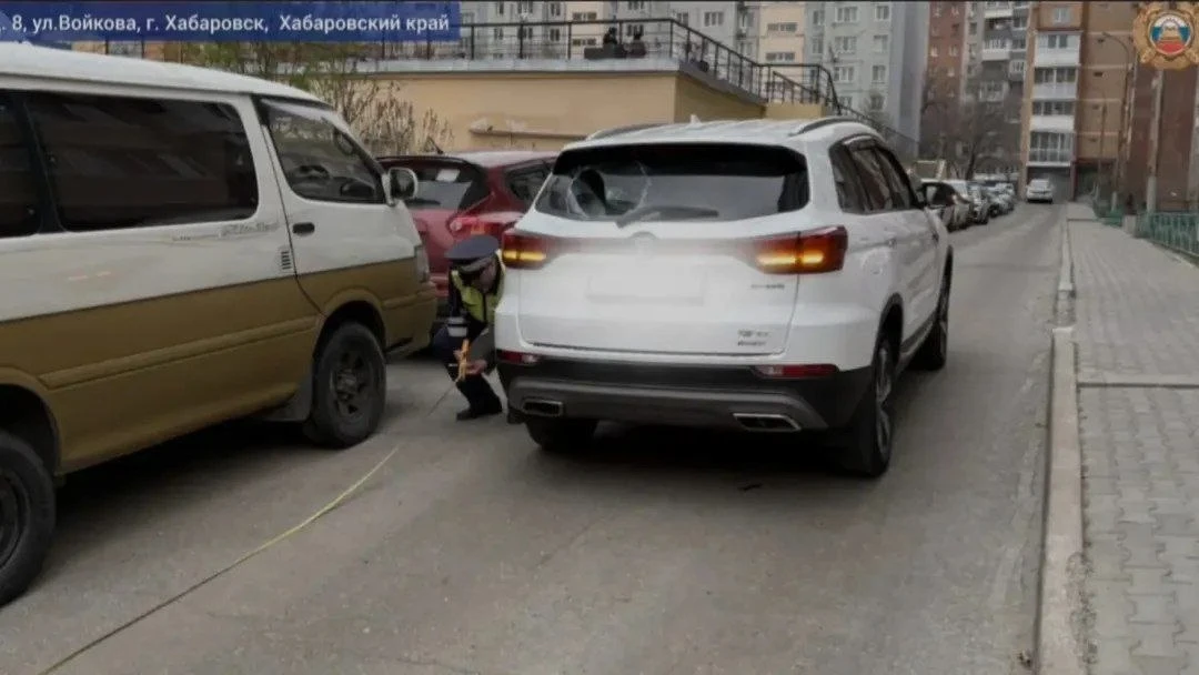 ⏺Ребёнок, катаясь на роликах, погиб под колесами автомобиля  02.05.26 года в районе 17 часов 00 мину