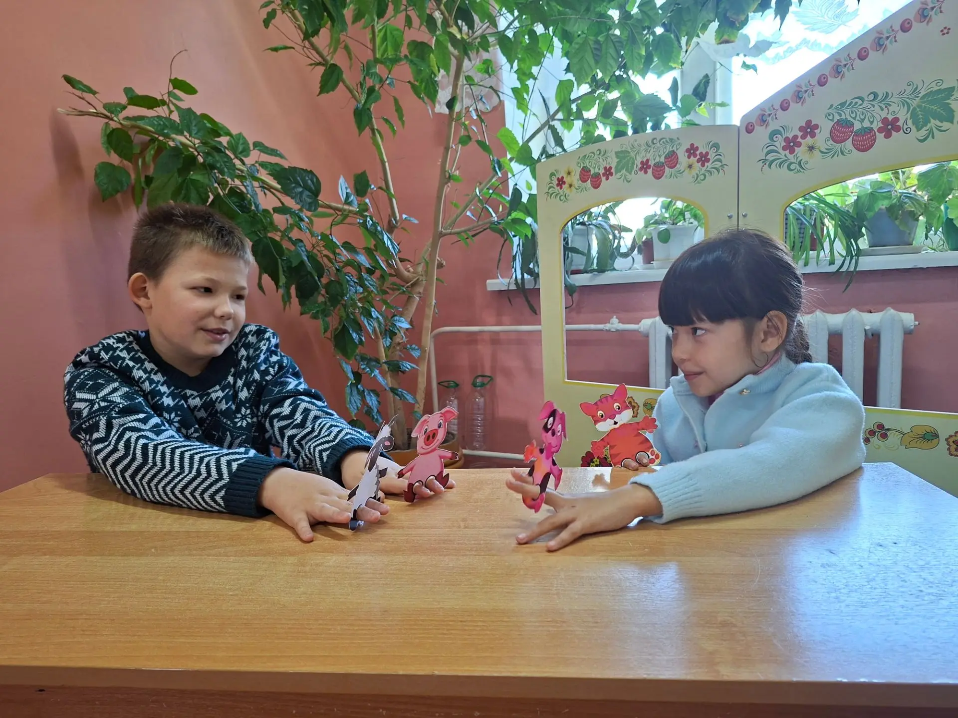 Творческие репетиции наших юных актёров в самом разгаре. Сегодняшнее занятие называлось...