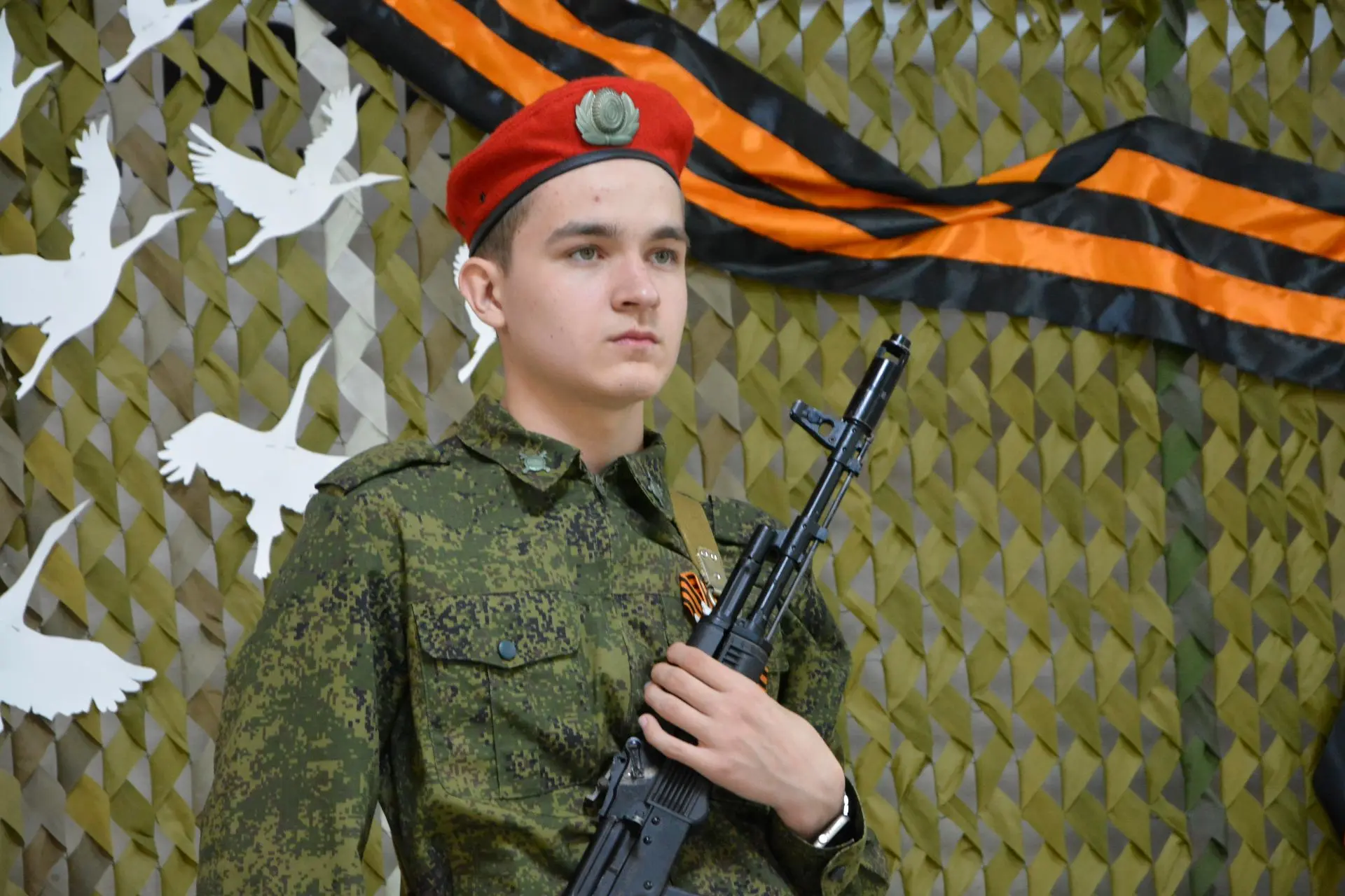 «Вахта Памяти: 15 дней до Великой Победы»🙏. В нашей школе 24 апреля стартовала трогательная и важная