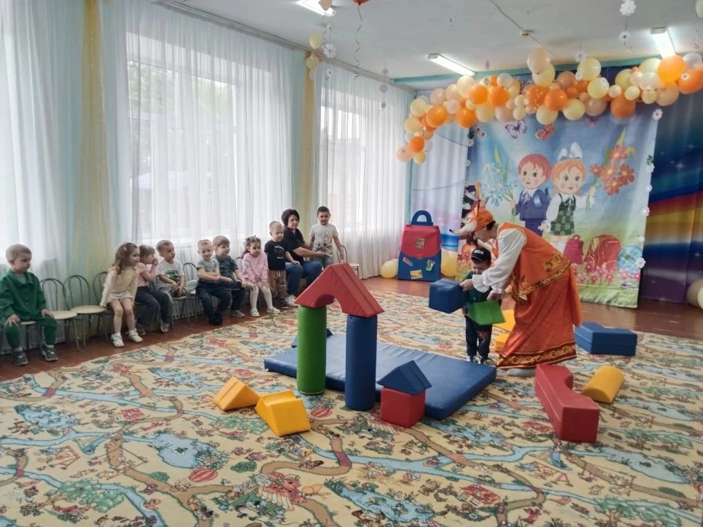 ✨К ребятам из группы "Цветик - семицветик" приходила в гости Лиса Патрикеевна из сказки...