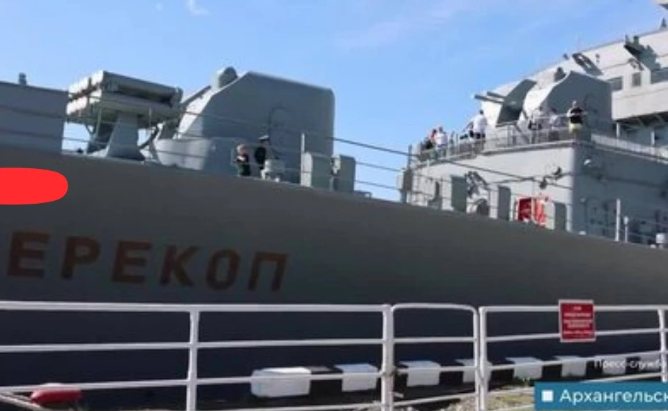 От первых подлодок — до современных атомных крейсеров. В Архангельске открылась выставка, посвященна