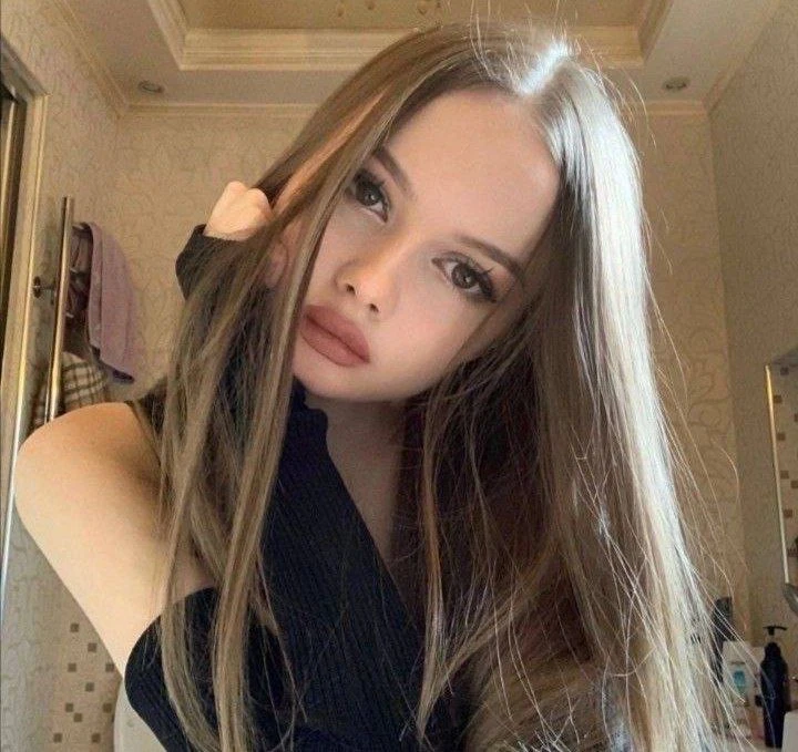 Как ухаживать за губами 🐰  🌟 наноси бальзам для губ несколько раз в день 🌟 раз в неделю используй ск