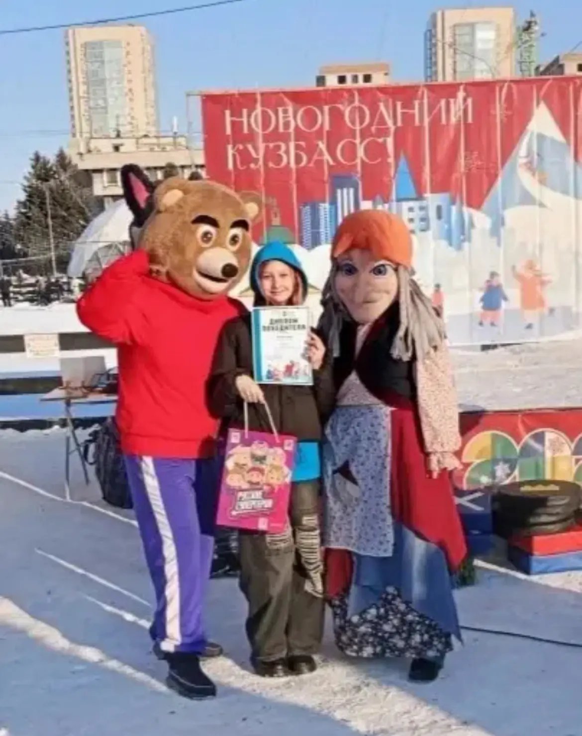 Птицина Элина, ученица 5А класса, заняла 2 место в городском конкурсе рисунков «ГТО в новогоднем рит
