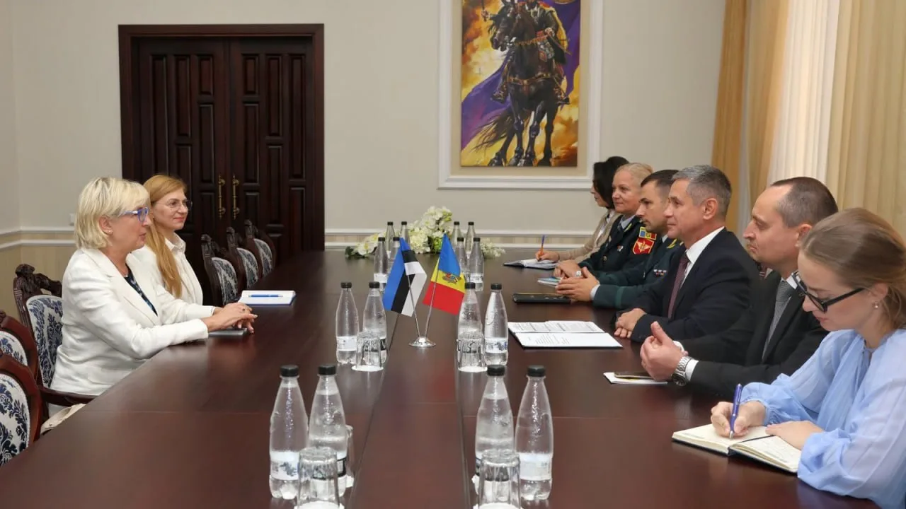 Молдова укрепляет оборонное партнёрство с Эстонией — Носатый встретился с… — публикация канала «Sputnik Молдова»